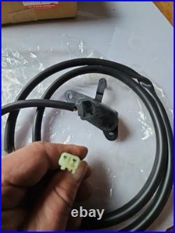 Genuine Suzuki Outboard Sender Set, Trim 34804-99E00 NOS OEM R2S3