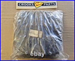 NOS 11111-30100 TM250 1972 / 1973 Genuine Suzuki Cylinder Head with some marks NOS 11111-30100 TM250 1972 / 1973 Genuine Suzuki Cylinder Head with some marks