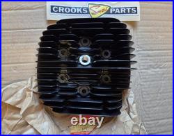 NOS 11111-41501 1978 / 1979 PE175 C / N Genuine Suzuki Cylinder Head