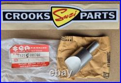 NOS 11255-28C00 1989 RM250 K Genuine Suzuki Left Hand Exhaust Valve NOS 11255-28C00 1989 RM250 K Genuine Suzuki Left Hand Exhaust Valve