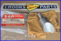 NOS 11255-28C00 1989 RM250 K Genuine Suzuki Left Hand Exhaust Valve NOS 11255-28C00 1989 RM250 K Genuine Suzuki Left Hand Exhaust Valve
