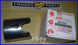NOS 12110-31002 GT750 / GT500 1976 / 1977 Genuine Suzuki Right Hand Std. Piston