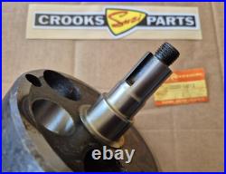 NOS 12221-14212 RM465 X 1981 Genuine Suzuki Right Hand Crankshaft Half NOS 12221-14212 RM465 X 1981 Genuine Suzuki Right Hand Crankshaft Half