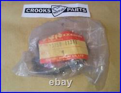 NOS 13150-41311 1977 / 1978 RM100 / RM125 / PE175 Genuine Suzuki Reed Valve Assy NOS 13150-41311 1977 / 1978 RM100 / RM125 / PE175 Genuine Suzuki Reed Valve Assy