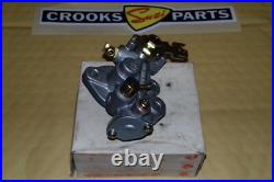 NOS 16100-48701 TS100 ERZ 1982 Genuine Suzuki Oil Pump Assy, Now Obsolete NOS 16100-48701 TS100 ERZ 1982 Genuine Suzuki Oil Pump Assy, Now Obsolete