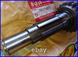 NOS 24130-14231 RM500 E 1984 Genuine Suzuki Drive Shaft