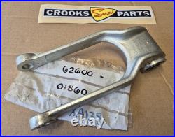 NOS 62600-01860 RM125 H/J 1987/1988 Rear Suspension Cushion Lever Rod Set