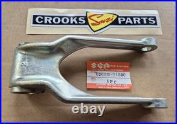 NOS 62600-01890 RM250 H / J 1987 / 1988 Rear Suspension Cushion Lever Rod Set NOS 62600-01890 RM250 H / J 1987 / 1988 Rear Suspension Cushion Lever Rod Set