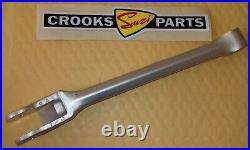 NOS 62600-14871 1983 RM250 D Suzuki Right Hand Rear Suspension Cushion Lever Rod NOS 62600-14871 1983 RM250 D Suzuki Right Hand Rear Suspension Cushion Lever Rod