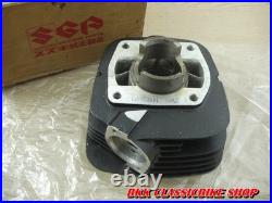 NOS SUZUKI RM100 1976-78 Cylinder // P/N 11210-41600 // GENUINE JAPAN