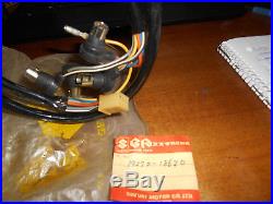 NOS Suzuki OEM Tachometer Socket 1972 T250 34270-18620