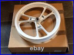 Nos. 86-88 RG125 GAMMA New SUZUKI MT1.85x16 White Front Wheel 54111-36A02-28W