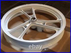 Nos. 86-88 RG125 GAMMA New SUZUKI MT1.85x16 White Front Wheel 54111-36A02-28W