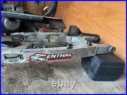 Nos Suzuki DR-Z400SM DRZ 400 SWINGING ARM ASSY, REAR 61000-29F70 61000-29F30