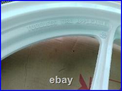 Nos Suzuki GSX600 GSX 600 F GSX600F Wheel, Front (17xmt2.50) 54111-30B03-28W