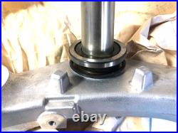 Nos Suzuki GSXR 600 GSX-R600 1996-2000 Front STEM, STEERING 51410-34E00