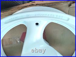 Nos Suzuki GSXR 750 GSX-R750 1988-1990 Wheel, rear (17xmt4.50) 64111-17C00-28W