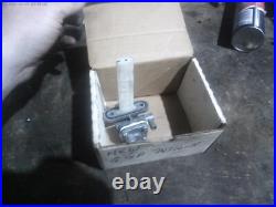 Nos Suzuki Gsxr750 Gsxr1100 Slabside Fuel Tap Petcock 44300-28a02