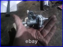 Nos Suzuki Gsxr750 Gsxr1100 Slabside Fuel Tap Petcock 44300-28a02