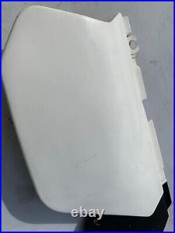 Nos Yamaha Dt125 Dt125r R/h Side Panel Cover MX 3bn-21721-40-98 White