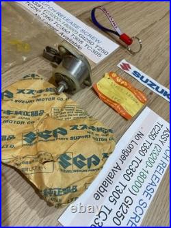 SUZUKI GT250 T250 T305 T350 TC305 NOS Clutch Release Assembly pt 23200-18000 NEW