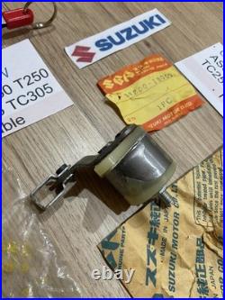 SUZUKI GT250 T250 T305 T350 TC305 NOS Clutch Release Assembly pt 23200-18000 NEW SUZUKI GT250 T250 T305 T350 TC305 NOS Clutch Release Assembly pt 23200-18000 NEW