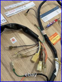 SUZUKI GT250 X7 NOS WIRING HARNESS 36610-11300 36610-11301 36610-11302 new + tag