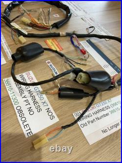 SUZUKI GT250 X7 NOS WIRING HARNESS 36610-11300 36610-11301 36610-11302 new + tag