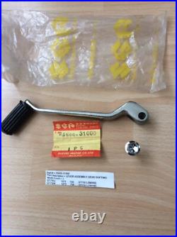 SUZUKI GT750 J/K 72-73 NOS CHROME GEAR LEVER + BOLT IN BAG WithTAG PT 25600-31000