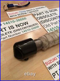 SUZUKI TS250 KLMA 73-76 NOS BAFFLE WITH SCREW PT 14510-30000 WithPARTS TAG + BAG