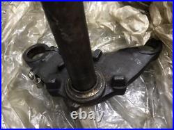 Suzuki A80 A100 A100-4 A100K/L/M Bracket Headlamp Red &Steering Stem&Head NOS Suzuki A80 A100 A100-4 A100K/L/M Bracket Headlamp Red &Steering Stem&Head NOS