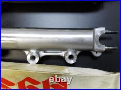 Suzuki GS250 GS400 GS450 GSX400 Fork Outer Tube L/R NOS 51130-44033 51140-44031