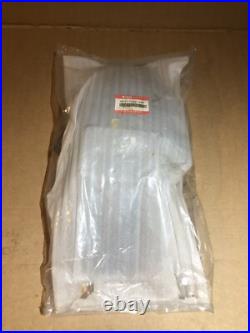 Suzuki GSF1200 Bandit 96-00 NOS OE Front Mudguard Fender Green 53111-17C21-Y98 Suzuki GSF1200 Bandit 96-00 NOS OE Front Mudguard Fender Green 53111-17C21-Y98
