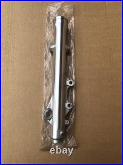 Suzuki GSX750 ET/EX 1980-1981 NOS OEM Lower Left Fork Leg Casing 51140-45400 Suzuki GSX750 ET/EX 1980-1981 NOS OEM Lower Left Fork Leg Casing 51140-45400