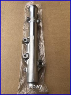 Suzuki GSX750 ET/EX 1980-1981 NOS OEM Lower Left Fork Leg Casing 51140-45400 Suzuki GSX750 ET/EX 1980-1981 NOS OEM Lower Left Fork Leg Casing 51140-45400