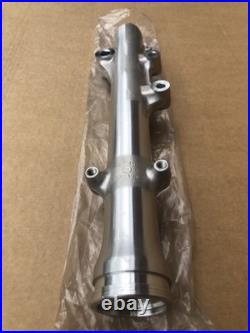 Suzuki GSX750 ET/EX 1980-1981 NOS OEM Lower Left Fork Leg Casing 51140-45400 Suzuki GSX750 ET/EX 1980-1981 NOS OEM Lower Left Fork Leg Casing 51140-45400