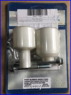 Suzuki GSXR600 K1 2001 NOS OEM Crash Bung Protector Kit, White 99950-70263