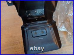 Suzuki GSXR750 1st gen 1985 1987 NOS new rear mudguard fender genuine GSX-R750