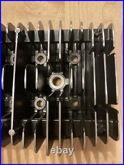 Suzuki GT125 Cylinder Head. 11111-36221. NOS