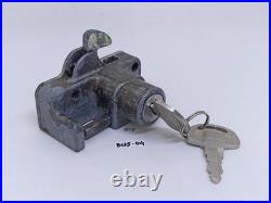 Suzuki GT185 GT380 GT750 GT550 Seat Lock Helmet NOS Japan #257