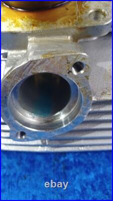 Suzuki GT380 Right Hand Cylinder 11210-33100 /1 /2 NOS Genuine Rare