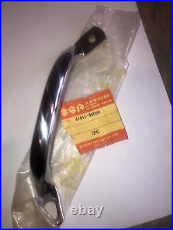 LMA Chrome Rear Grab Rail For Suzuki GT750 Kettle / Water Buffalo - 1971-1978 - 94710-31000