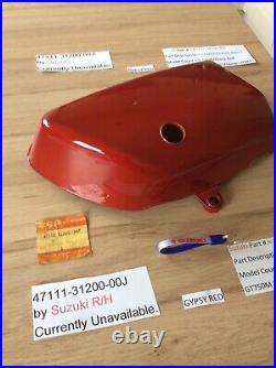 Suzuki GT750 NOS RIGHT SIDE PANEL CANDY GYPSY RED PT NO 47111-31200-00J