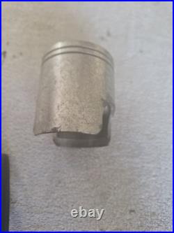 Suzuki GT 750 Right Piston Genuine NOS