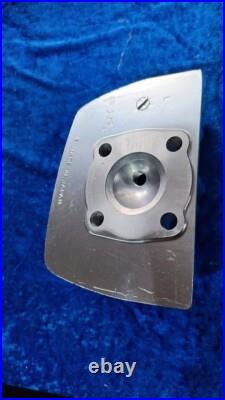 Suzuki Genuine T250 TT250 Cylinder Head L/H Part No. 11121-18610 Mint NOS