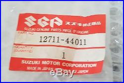 Suzuki Gs Gs400 Gs425 Nos New Genuine Inlet Camshaft 12711-44011