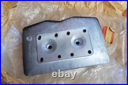 Suzuki Gt125 Gt 125 X4 C. 1981/1982 Genuine Nos Cylinder Head # 11111-36221 Suzuki Gt125 Gt 125 X4 C. 1981/1982 Genuine Nos Cylinder Head # 11111-36221