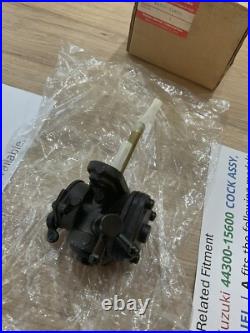 Suzuki Gt250 Abc 76-78 Gt500 A + B 76-77 Nos Fuel Cock Assembly 44300-15600 New Suzuki Gt250 Abc 76-78 Gt500 A + B 76-77 Nos Fuel Cock Assembly 44300-15600 New