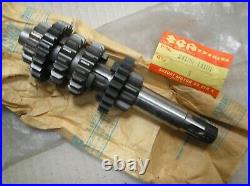 Suzuki RM 125 RM125 X 1981 gearbox counter shaft assy 24120-14101 genuine NOS