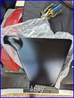 Suzuki Sp370 Sp400 Dr370 Side Panel Frame Cover NOS part No 47110-32401-291